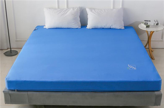 床垫上还需要加铺一层棉被吗？